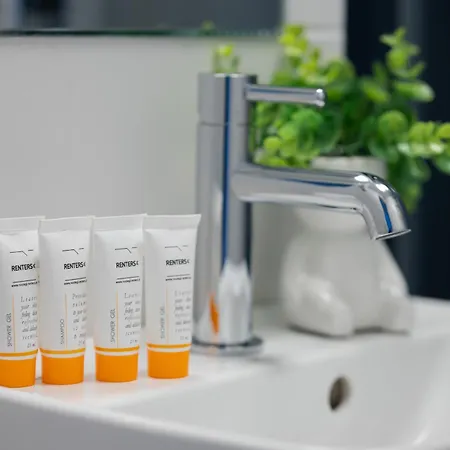 Ludna Overlooking The Center By The Vistula River By Renters Apartamento